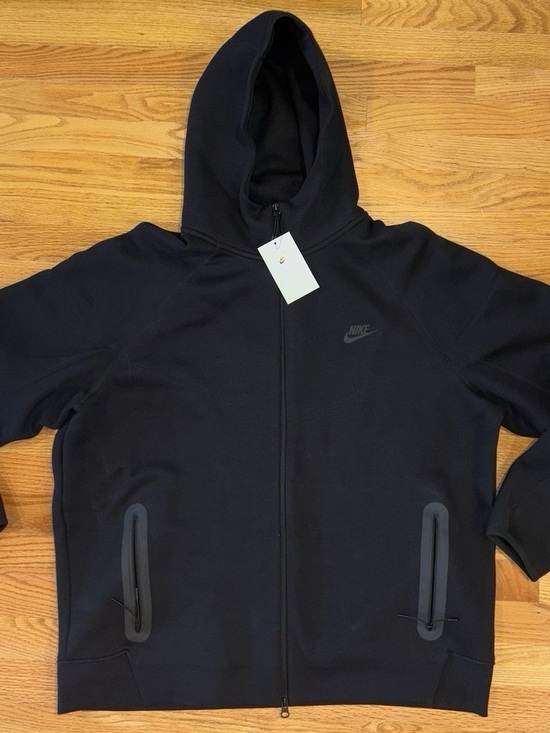 Nike Other - Black Nike tech jacket